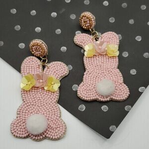 NEW PINK EASTER BUNNY RABBIT RICE SEED BEADED EARRINGS
